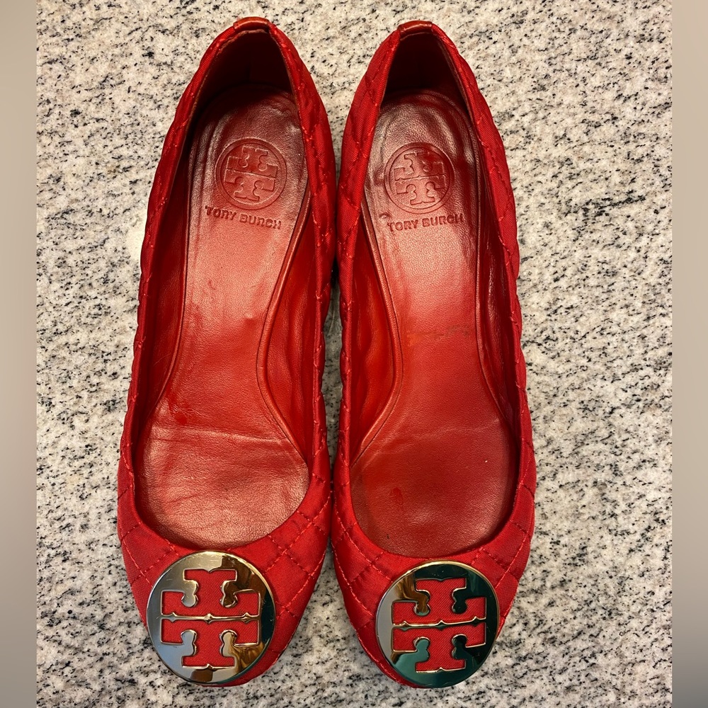 Tory Burch Red Logo Flats❤️